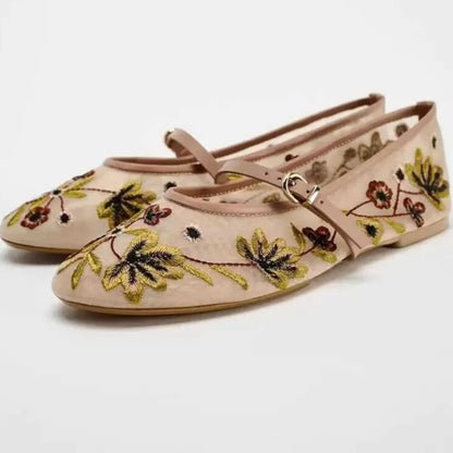 Embroidered Mary Jane Flats | Bellepasso