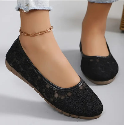 White Lace Floral Mesh Flats | Bellepasso