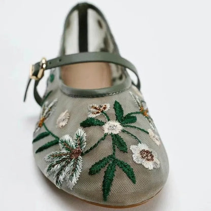Embroidered Mary Jane Flats | Bellepasso