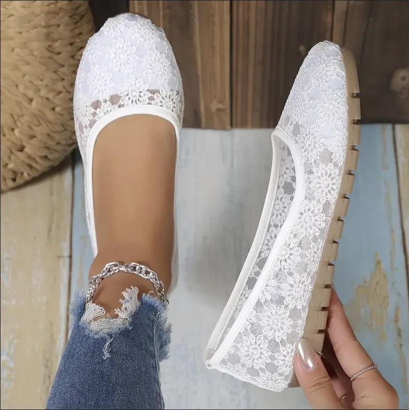White Lace Floral Mesh Flats | Bellepasso